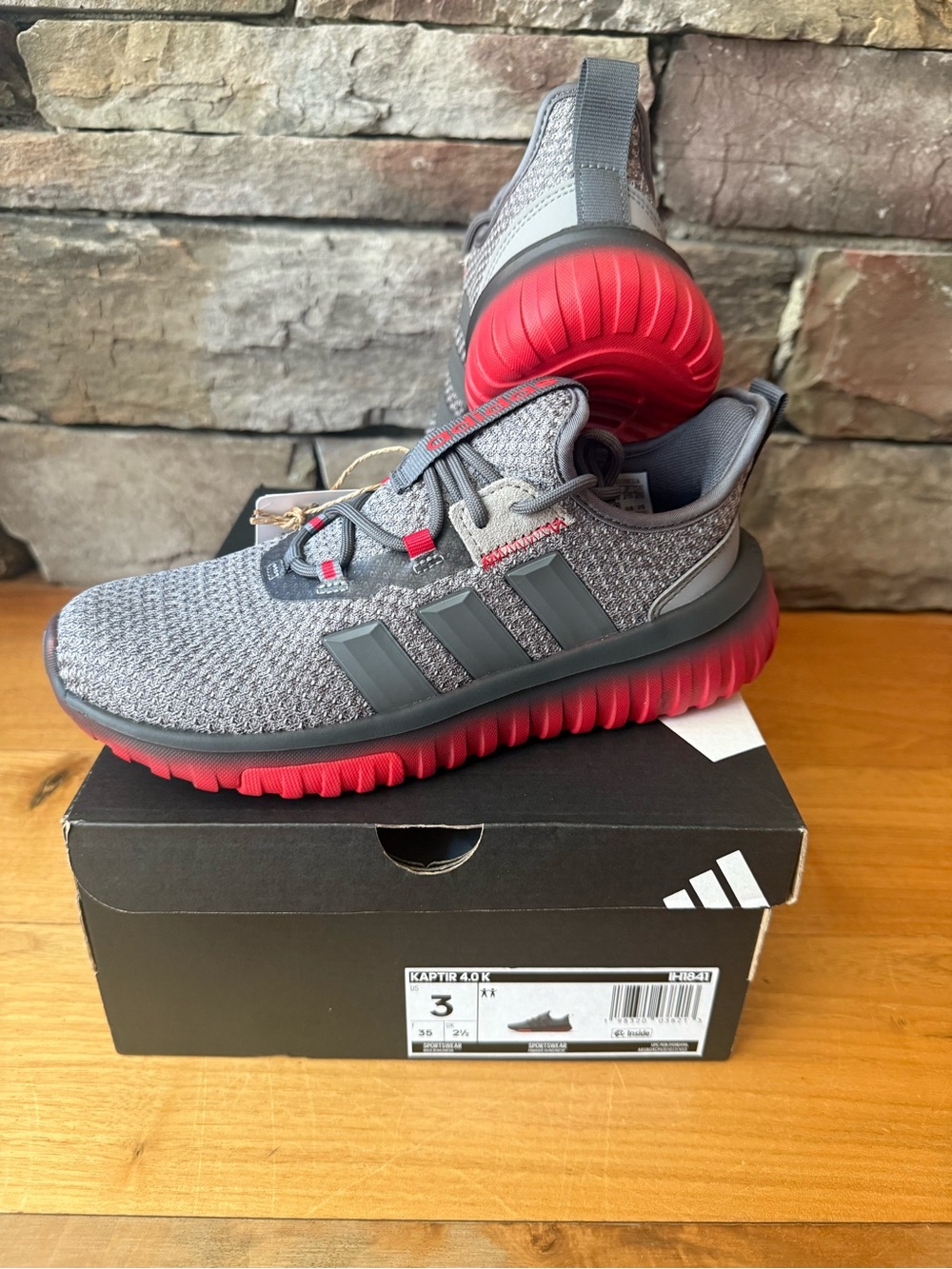 NIB/New Adidas Boys Kaptir 4.0 Shoes Size 3